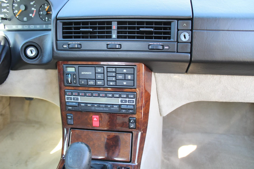 1991 Mercedes-Benz R129 SL-Class - Image 30 of 31