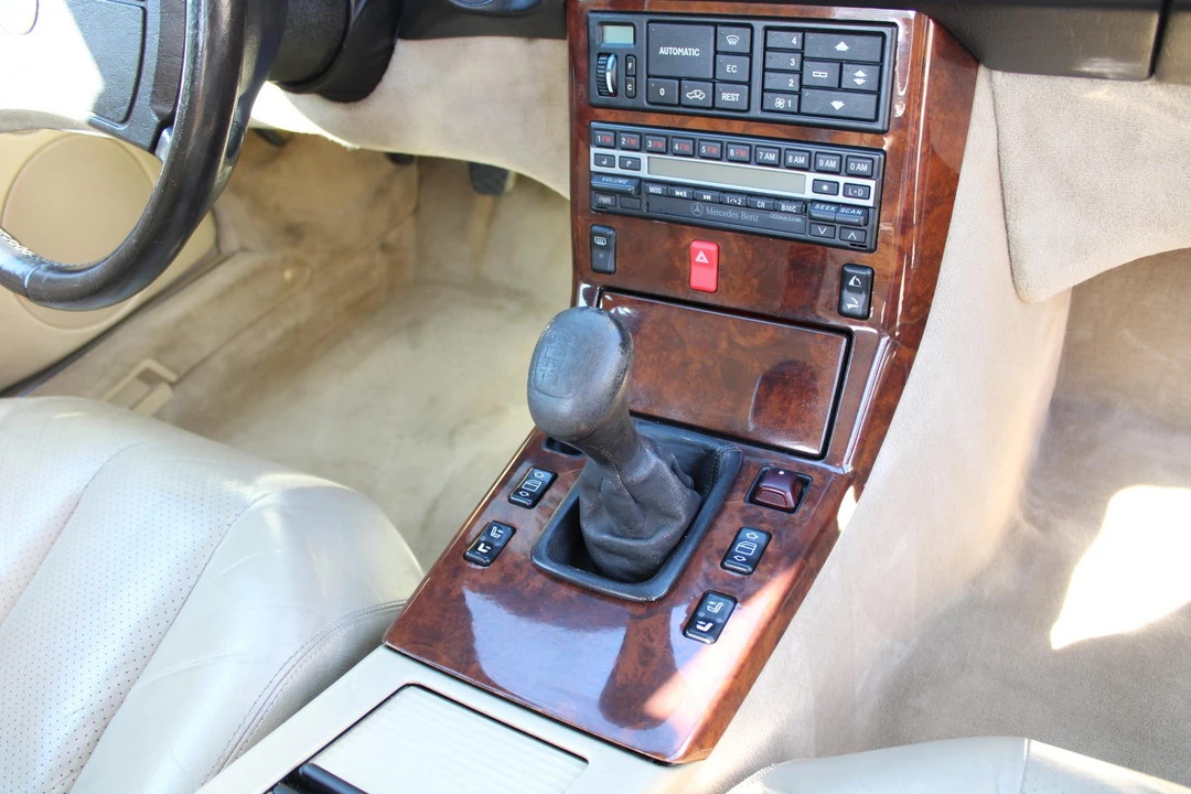 1991 Mercedes-Benz R129 SL-Class - Image 29 of 31