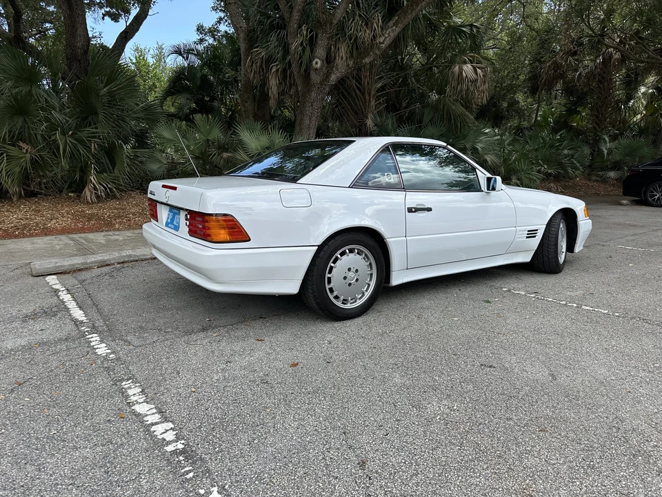 1991 Mercedes-Benz R129 SL-Class - Image 11 of 31