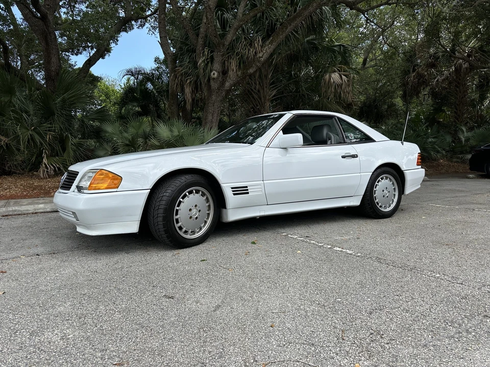 1991 Mercedes-Benz R129 SL-Class - Image 2 of 31