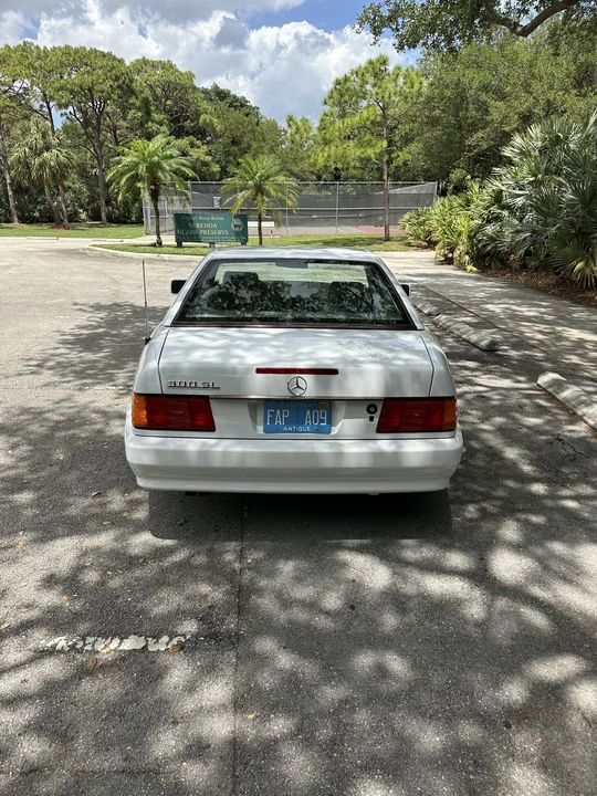 1991 Mercedes-Benz R129 SL-Class - Image 12 of 31