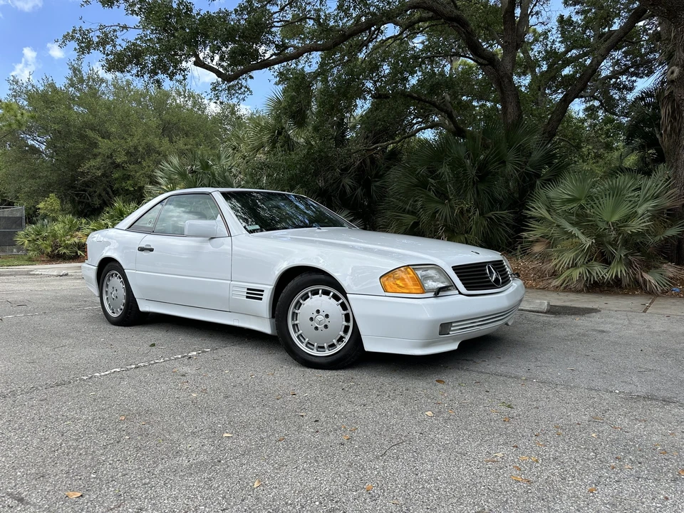 1991 Mercedes-Benz R129 SL-Class - Image 9 of 31