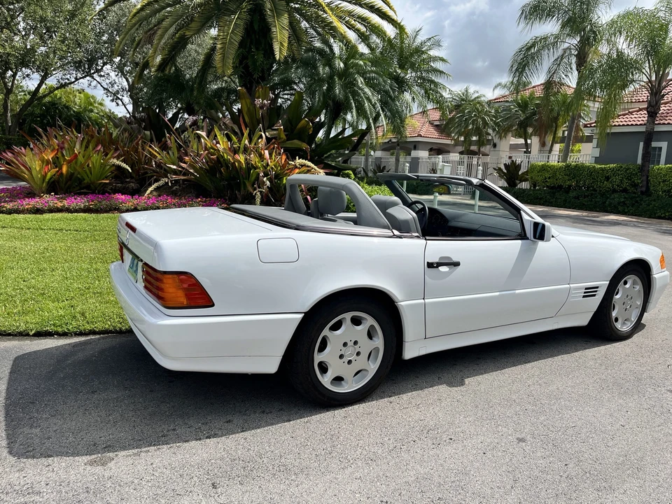 1991 Mercedes-Benz R129 SL-Class - Image 13 of 31