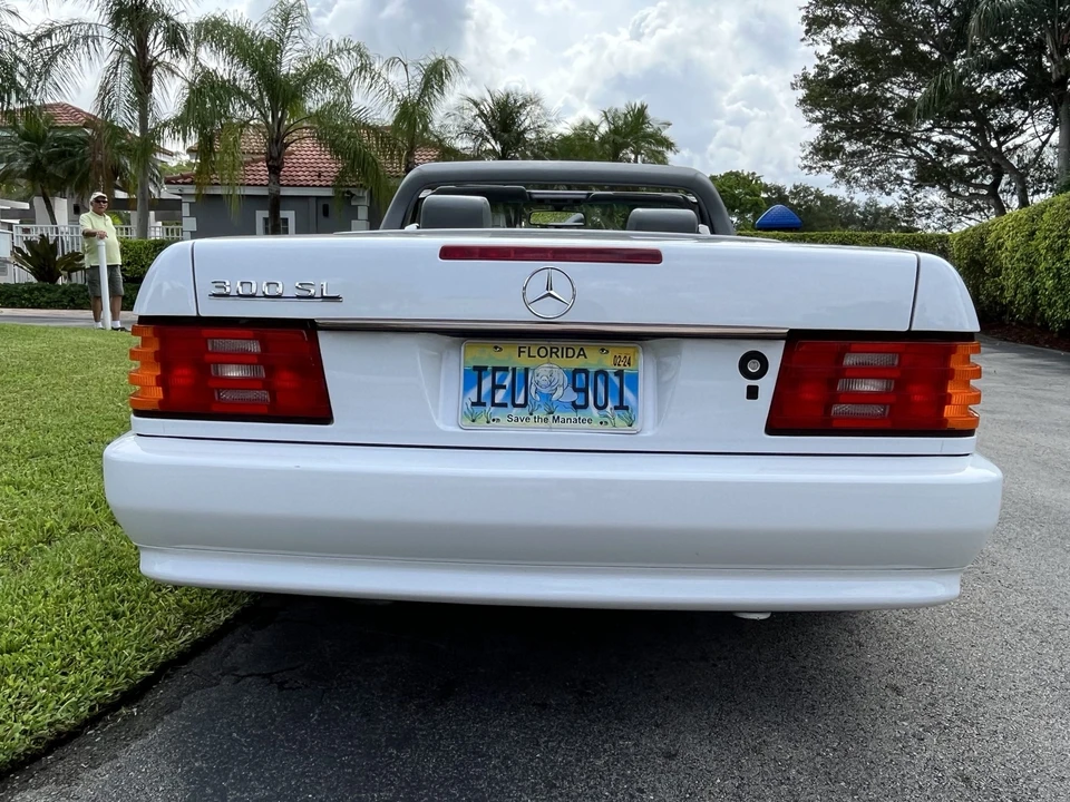 1991 Mercedes-Benz R129 SL-Class - Image 11 of 31