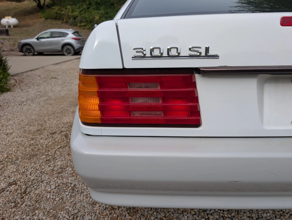 1991 Mercedes-Benz R129 SL-Class - Image 12 of 31