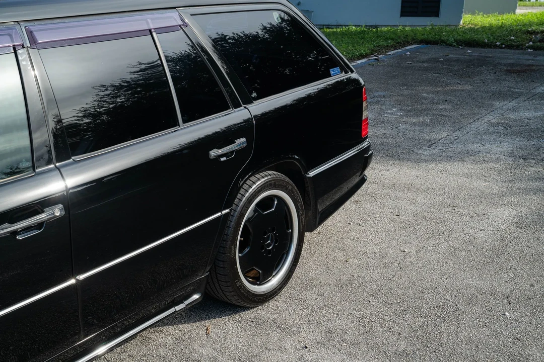 1991 Mercedes-Benz W124 E-Class - Image 16 of 31