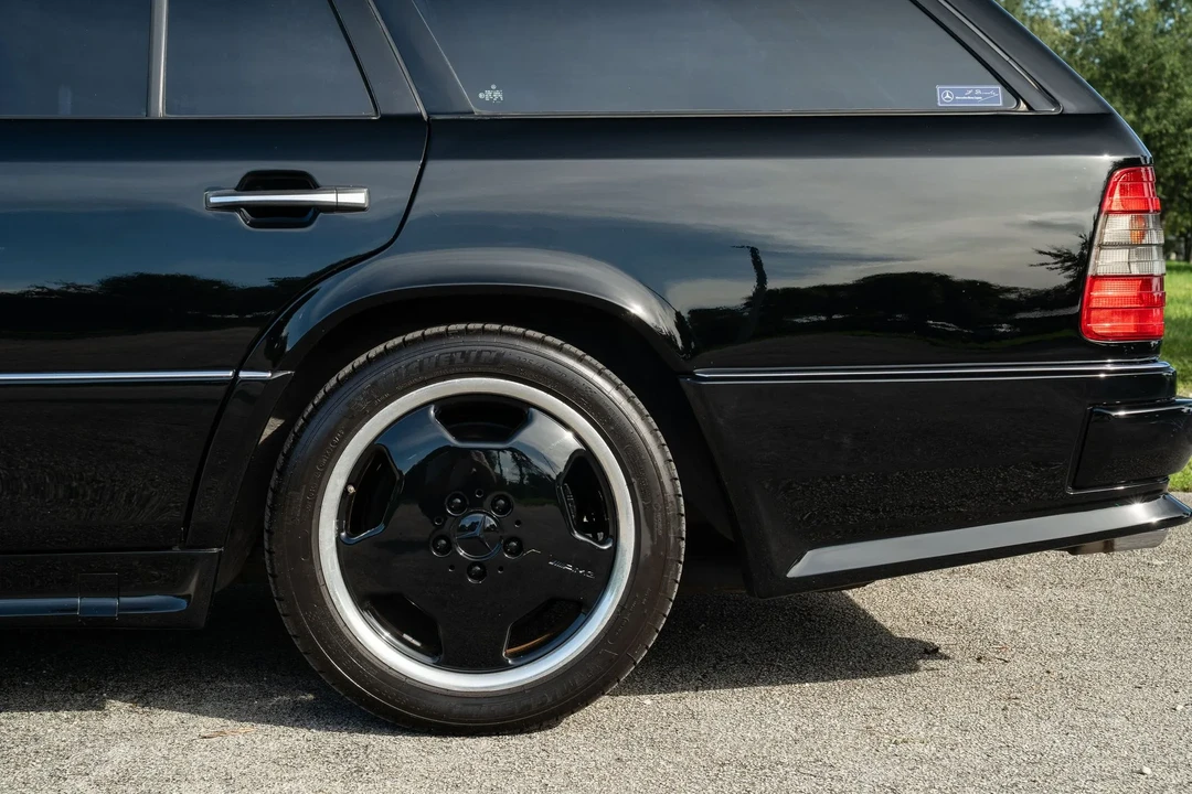 1991 Mercedes-Benz W124 E-Class - Image 13 of 31