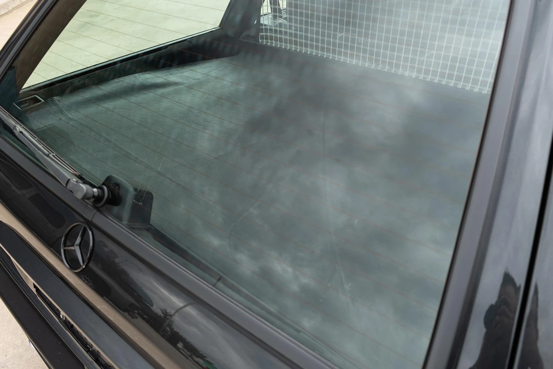 1991 Mercedes-Benz W124 E-Class - Image 25 of 31