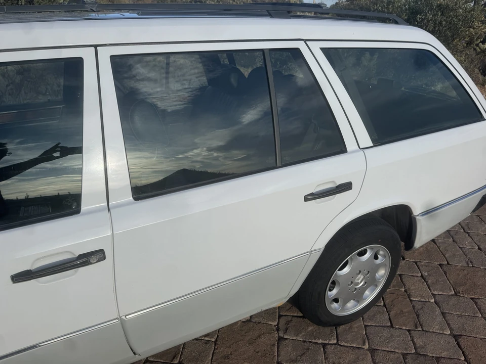 1991 Mercedes-Benz W124 E-Class - Image 19 of 31