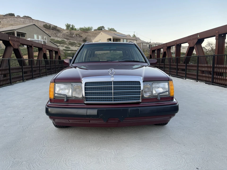 1991 Mercedes-Benz W124 E-Class - Image 11 of 31
