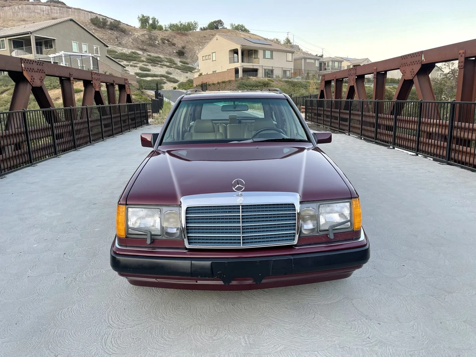 1991 Mercedes-Benz W124 E-Class - Image 9 of 31
