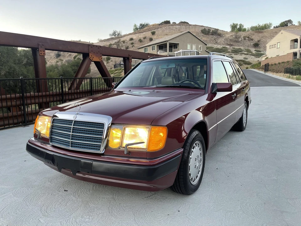 1991 Mercedes-Benz W124 E-Class - Image 29 of 31