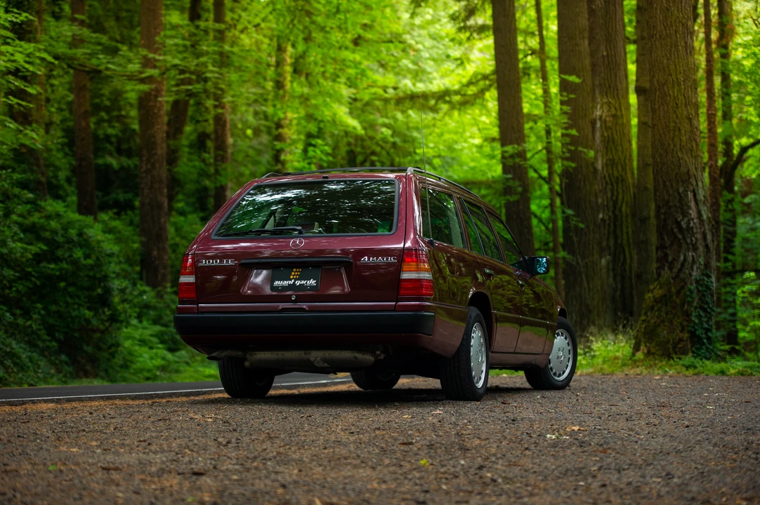 1991 Mercedes-Benz W124 E-Class - Image 13 of 31