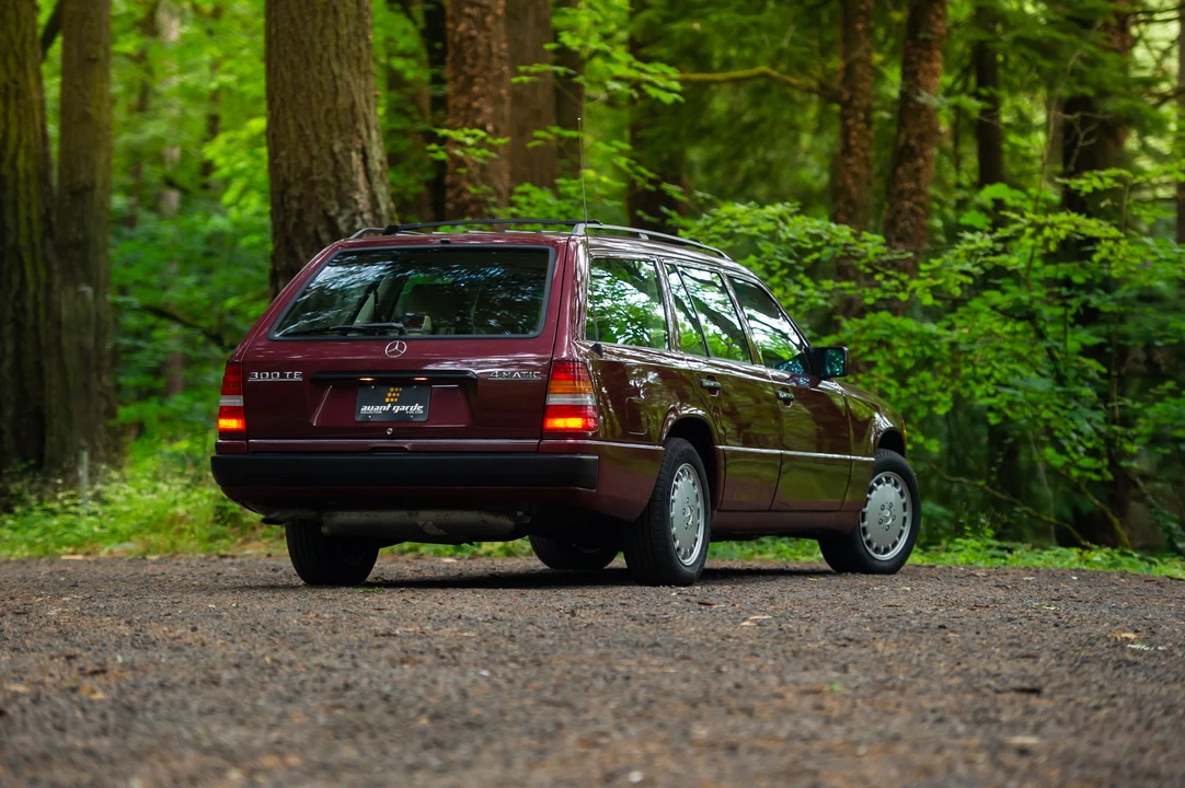 1991 Mercedes-Benz W124 E-Class - Image 14 of 31