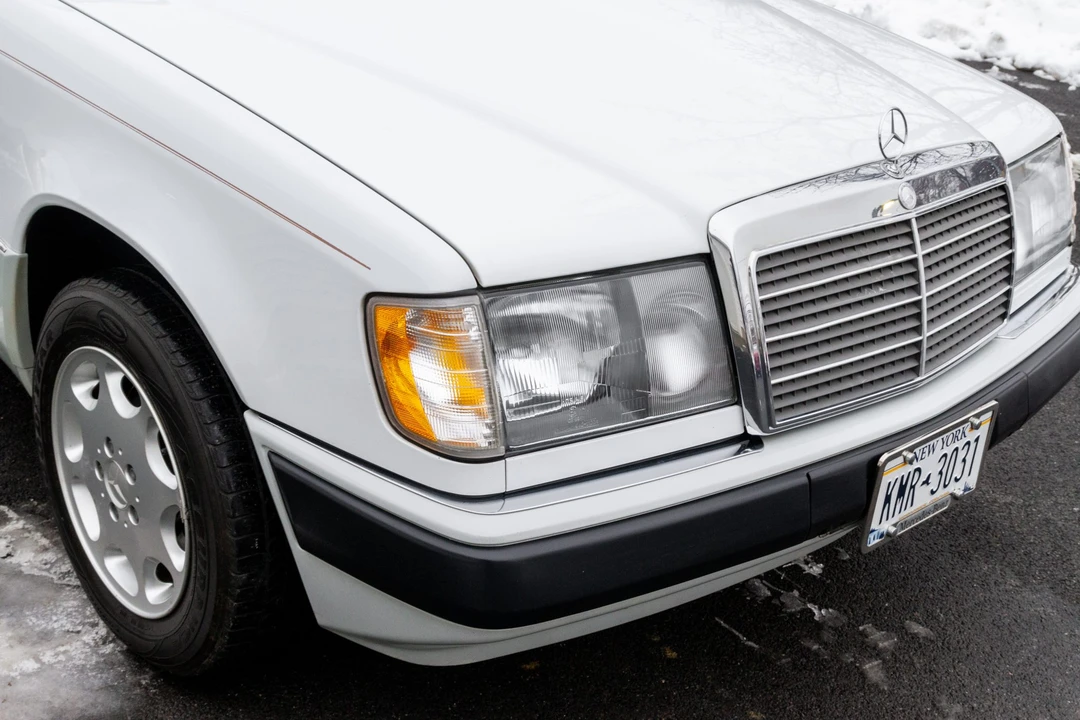 1991 Mercedes-Benz W124 E-Class - Image 17 of 31