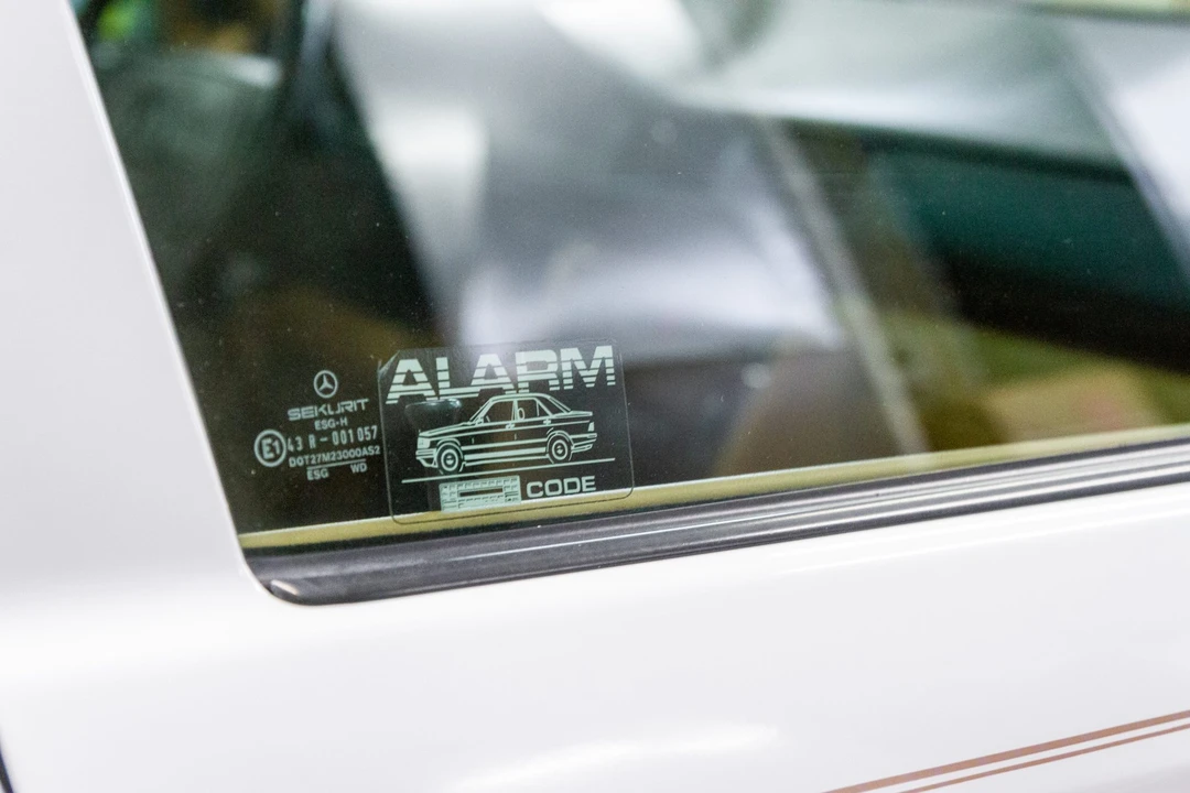 1991 Mercedes-Benz W124 E-Class - Image 29 of 31