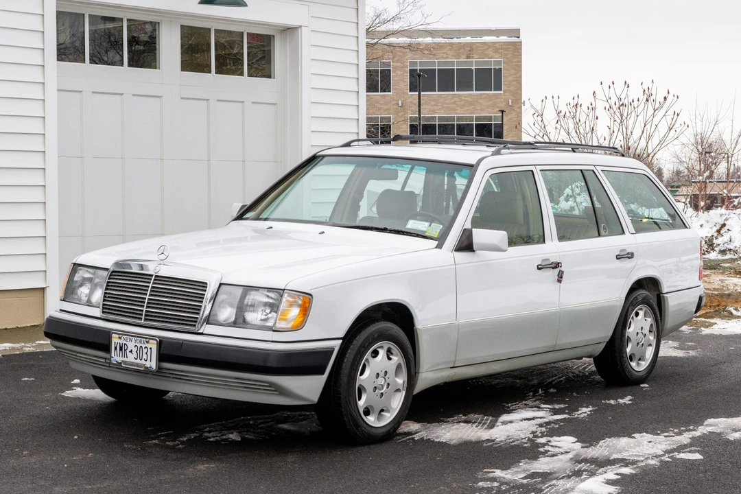 1991 Mercedes-Benz W124 E-Class - Image 2 of 31