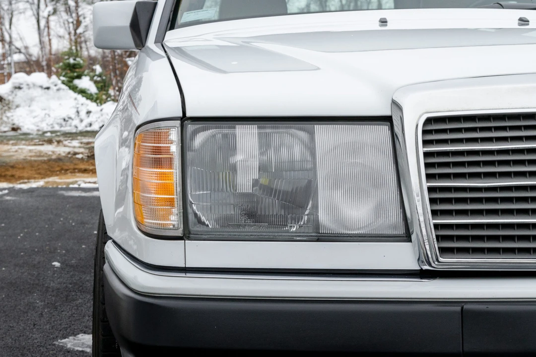 1991 Mercedes-Benz W124 E-Class - Image 19 of 31