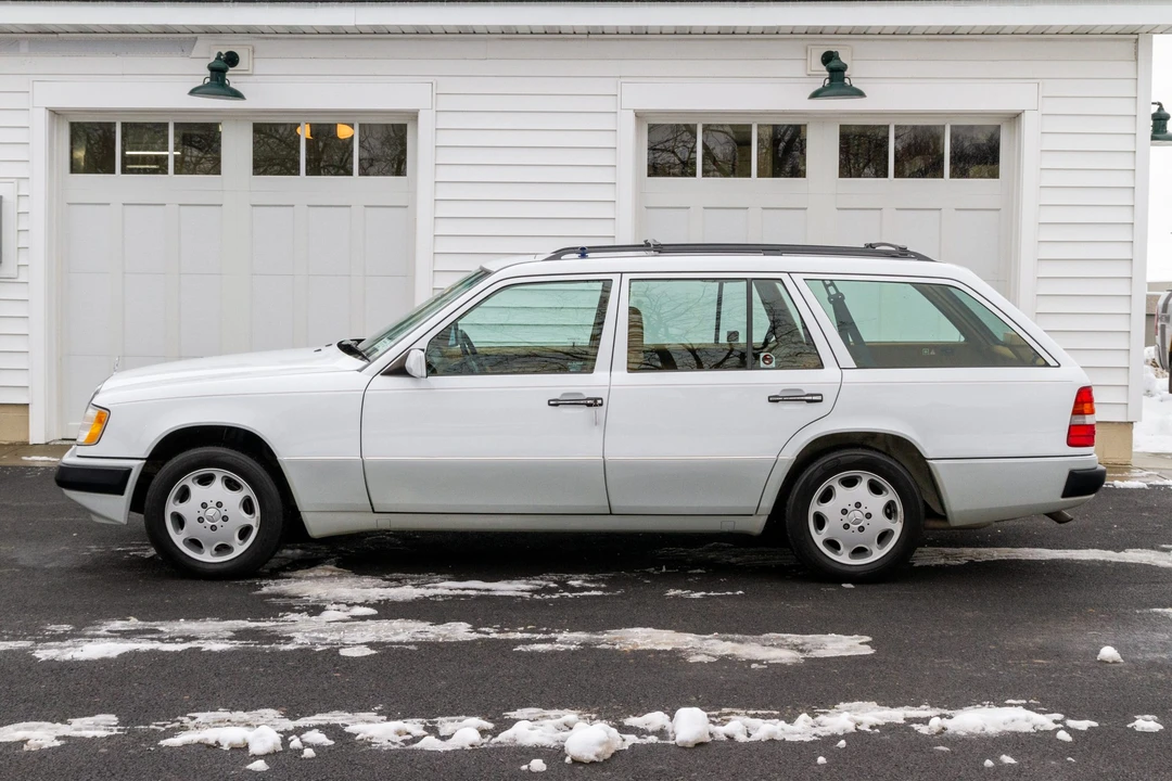 1991 Mercedes-Benz W124 E-Class - Image 3 of 31