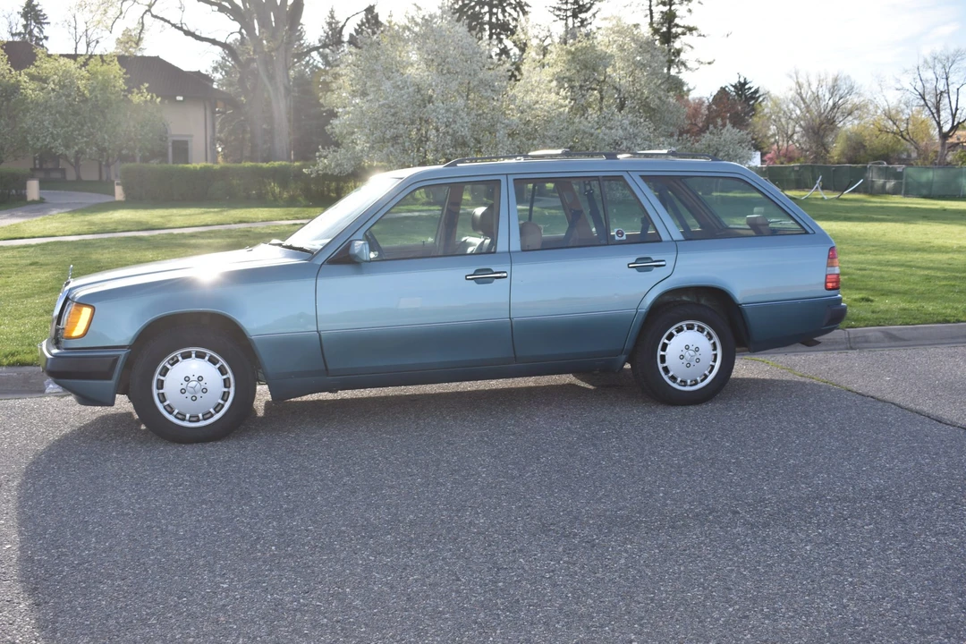 1991 Mercedes-Benz W124 E-Class - Image 14 of 31