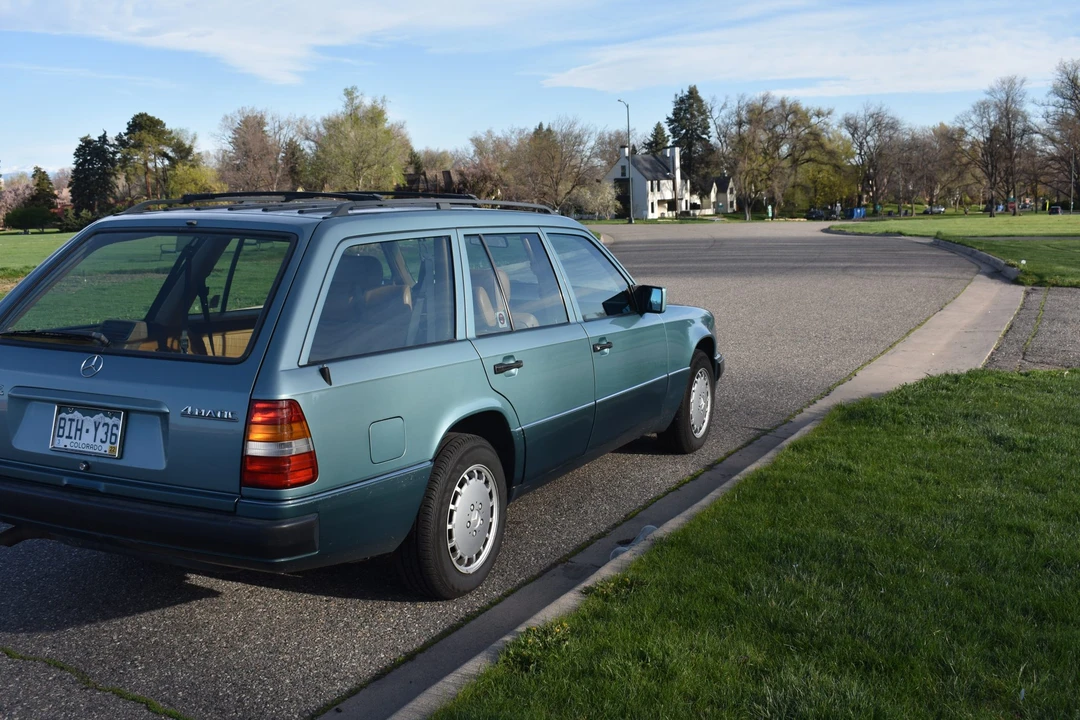 1991 Mercedes-Benz W124 E-Class - Image 24 of 31