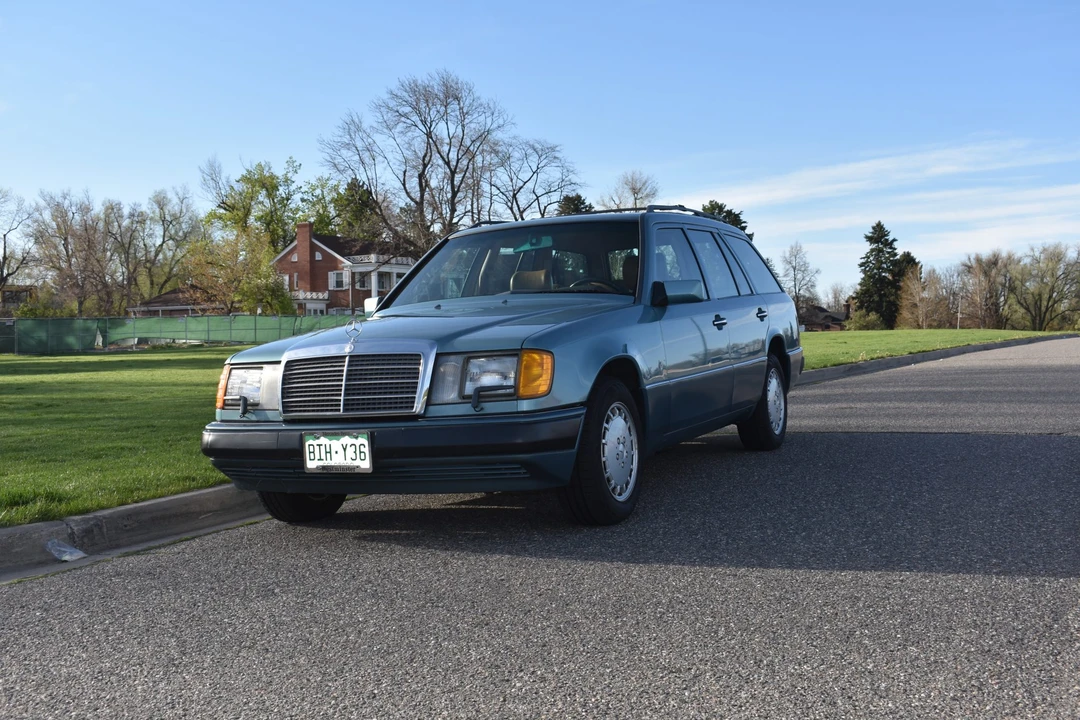 1991 Mercedes-Benz W124 E-Class - Image 13 of 31