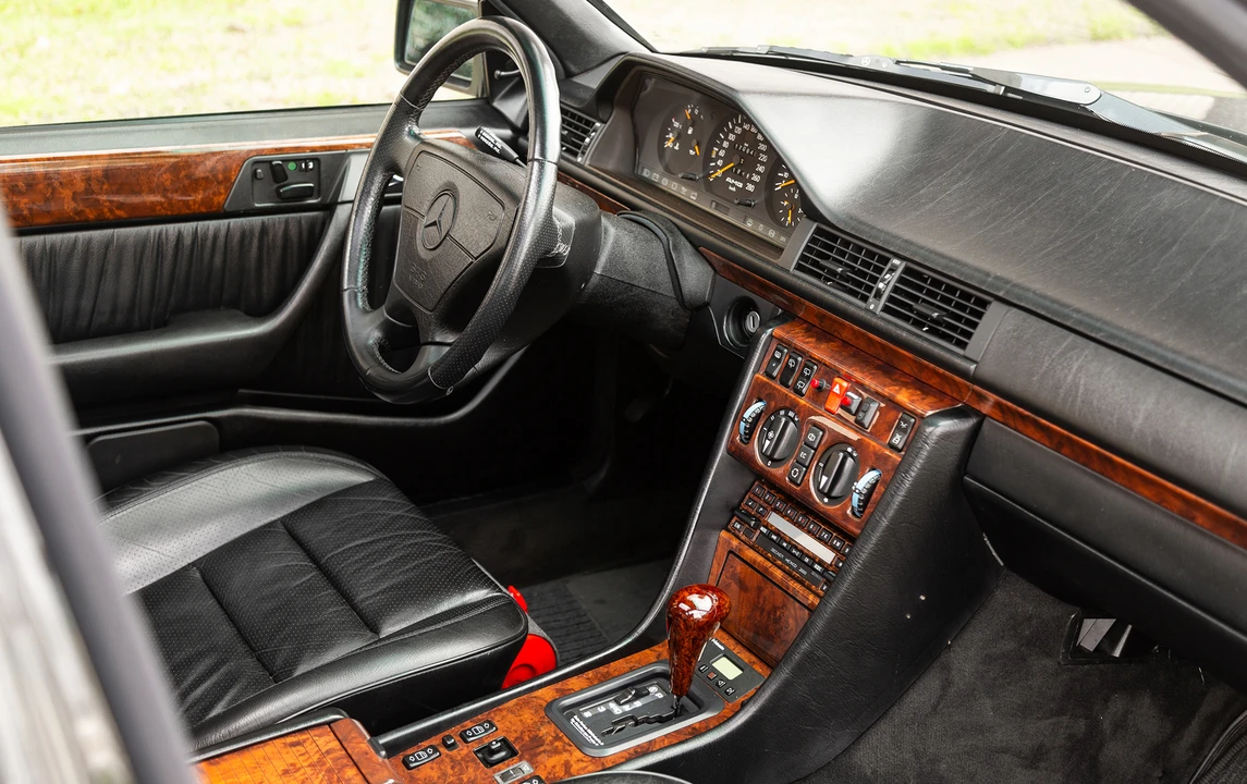 1991 Mercedes-Benz W124 E-Class - Image 18 of 20
