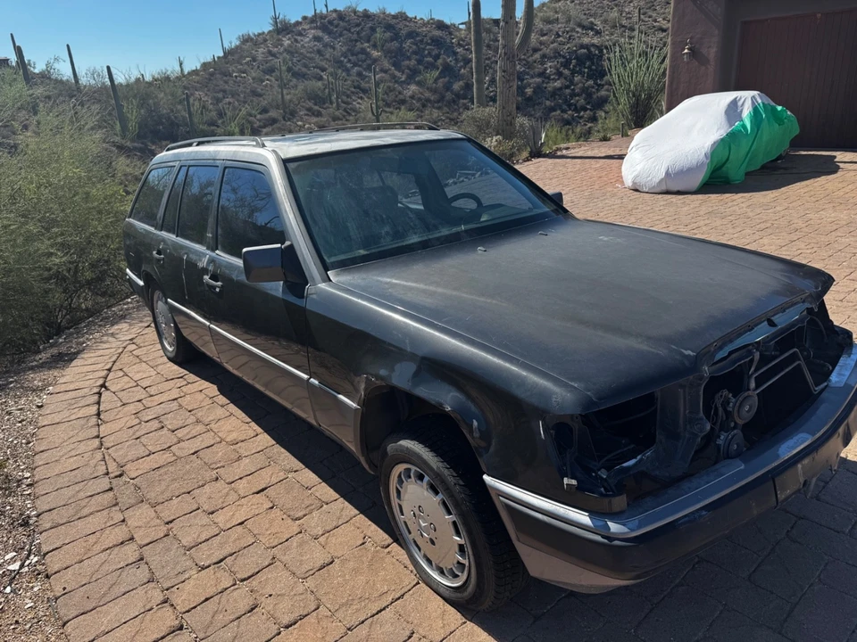 1991 Mercedes-Benz W124 E-Class - Image 2 of 16