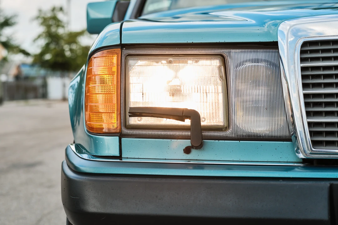 1991 Mercedes-Benz W124 E-Class - Image 13 of 31