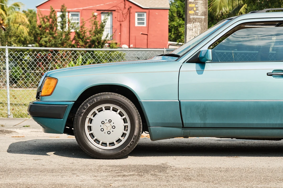 1991 Mercedes-Benz W124 E-Class - Image 19 of 31