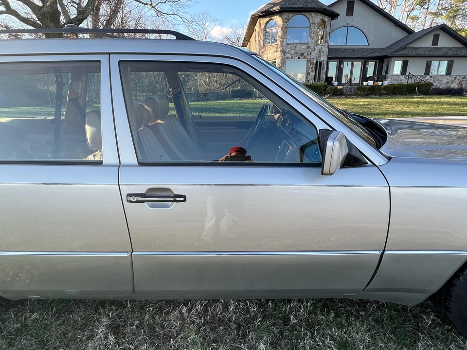 1991 Mercedes-Benz W124 E-Class - Image 30 of 31