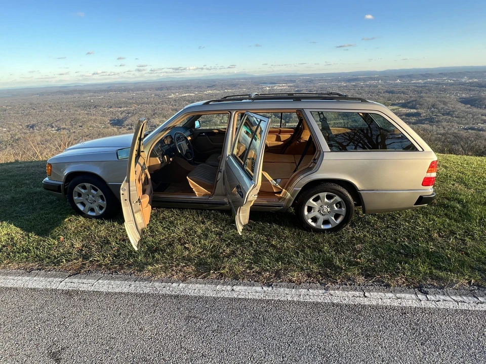 1991 Mercedes-Benz W124 E-Class - Image 20 of 31