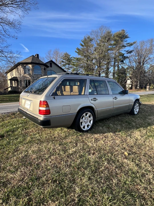 1991 Mercedes-Benz W124 E-Class - Image 10 of 31