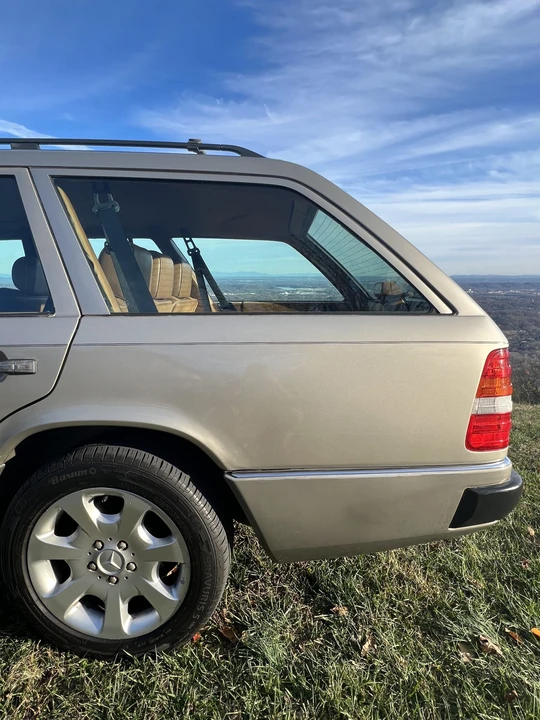 1991 Mercedes-Benz W124 E-Class - Image 28 of 31