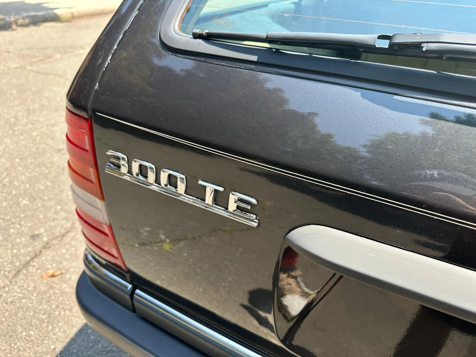1991 Mercedes-Benz W124 E-Class - Image 28 of 31