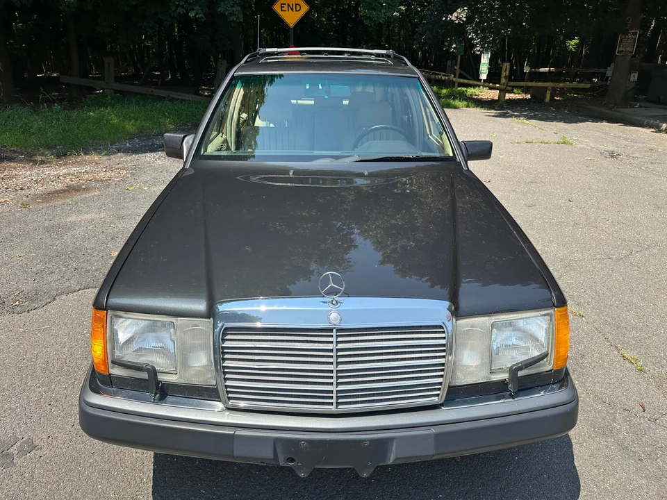 1991 Mercedes-Benz W124 E-Class - Image 7 of 31