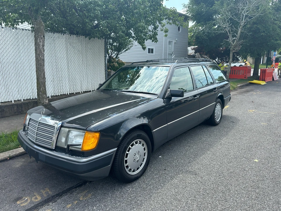 1991 Mercedes-Benz W124 E-Class - Image 9 of 31