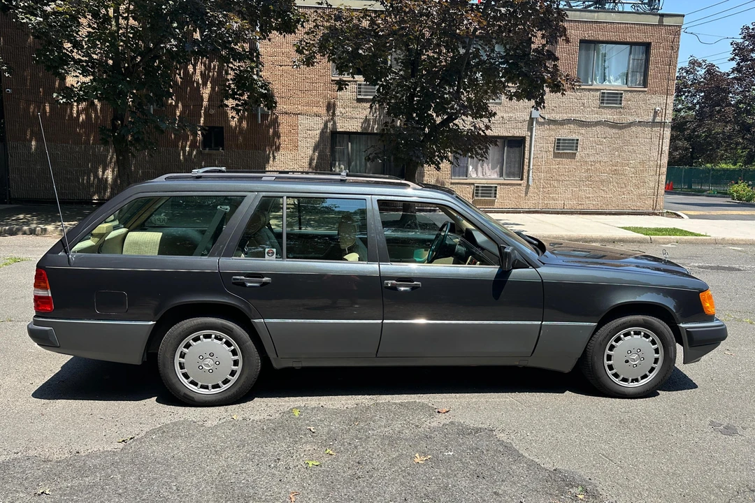 1991 Mercedes-Benz W124 E-Class - Image 3 of 31