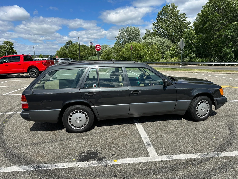 1991 Mercedes-Benz W124 E-Class - Image 18 of 31