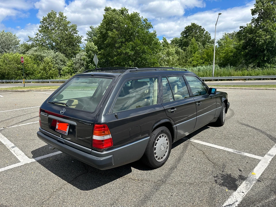 1991 Mercedes-Benz W124 E-Class - Image 16 of 31