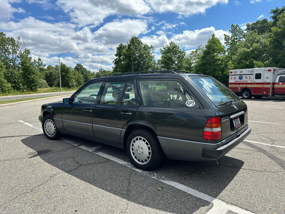 1991 Mercedes-Benz W124 E-Class - Image 14 of 31