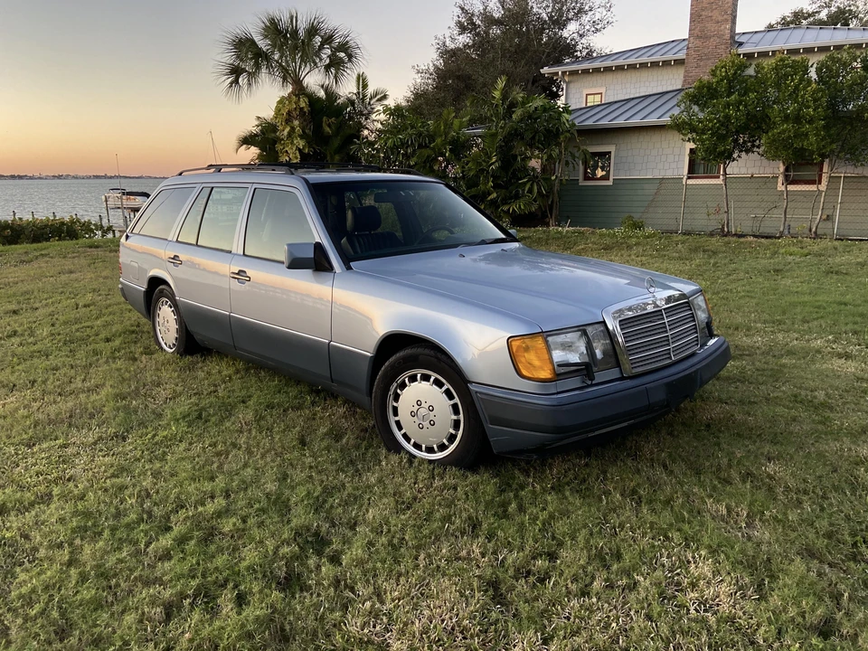 1991 Mercedes-Benz W124 E-Class - Image 12 of 31