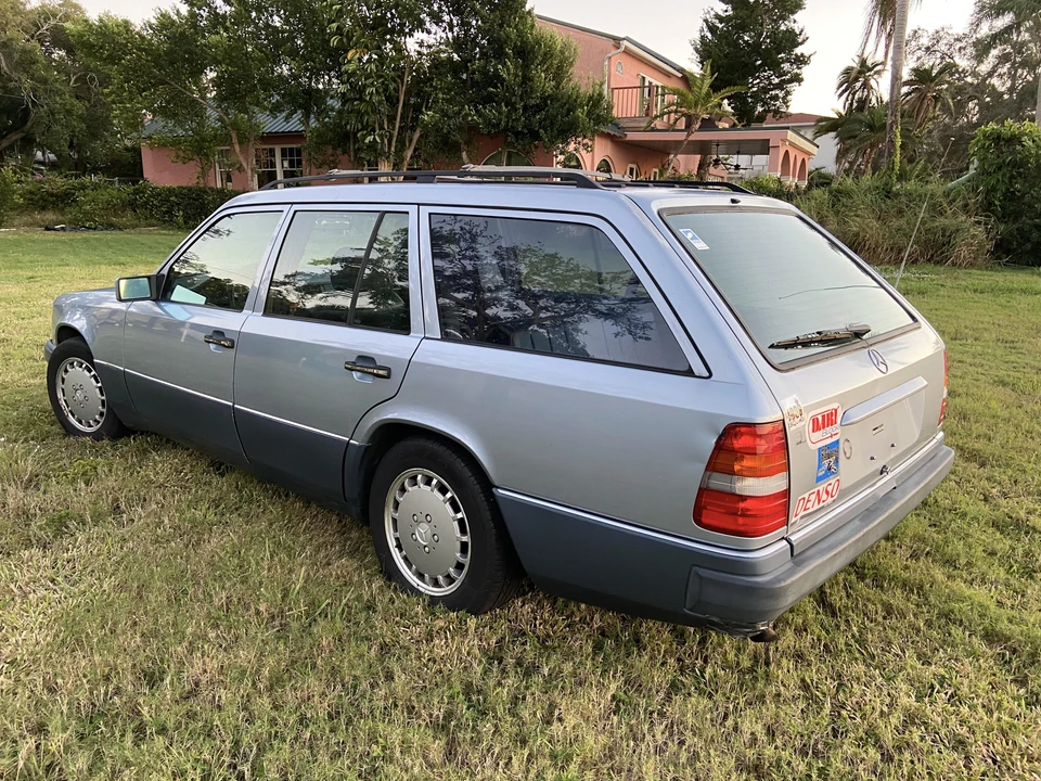 1991 Mercedes-Benz W124 E-Class - Image 4 of 31