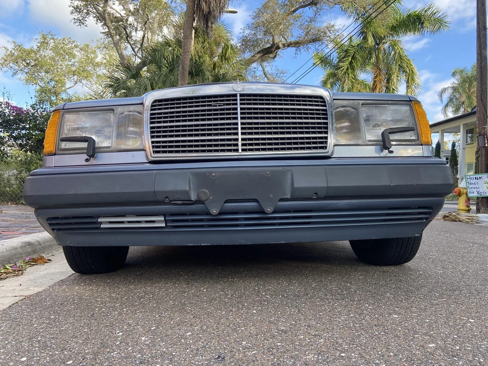 1991 Mercedes-Benz W124 E-Class - Image 6 of 31