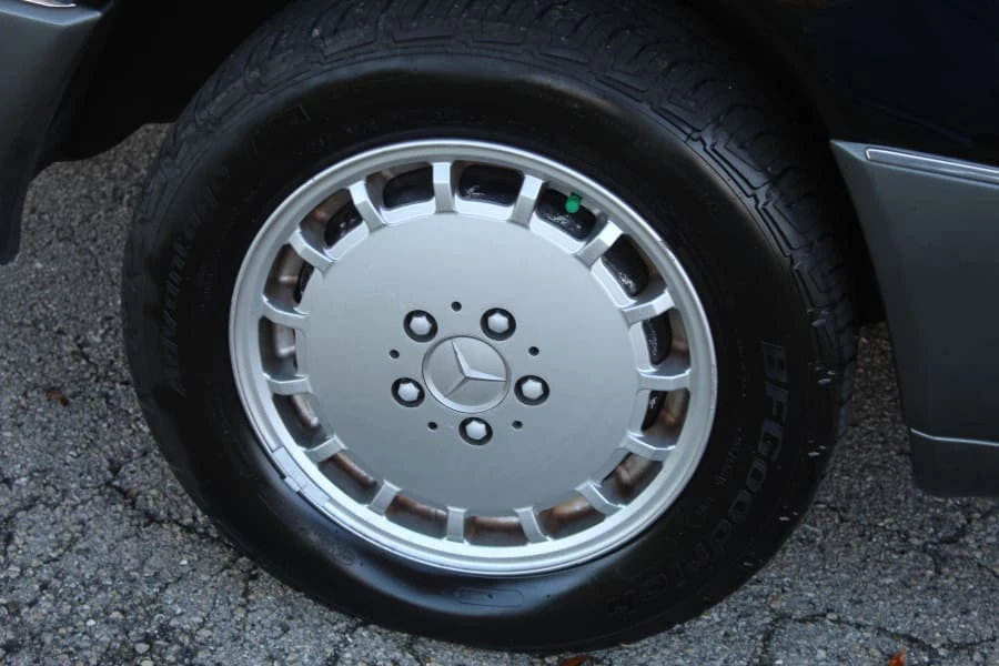 1991 Mercedes-Benz W124 E-Class - Image 18 of 18