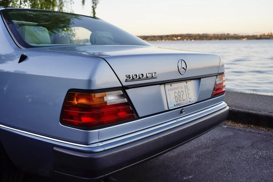 1991 Mercedes-Benz W124 E-Class - Image 9 of 20
