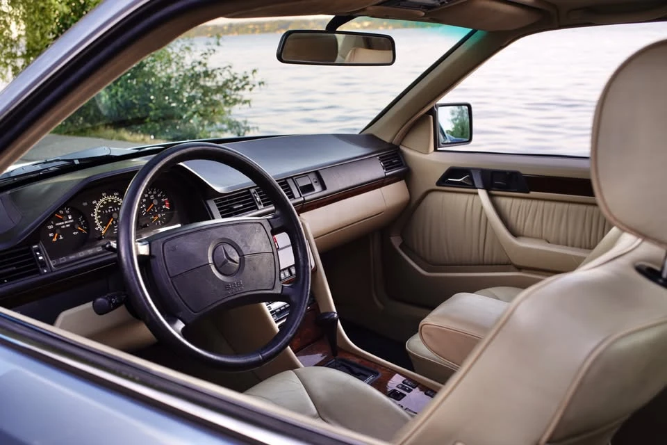 1991 Mercedes-Benz W124 E-Class - Image 11 of 20