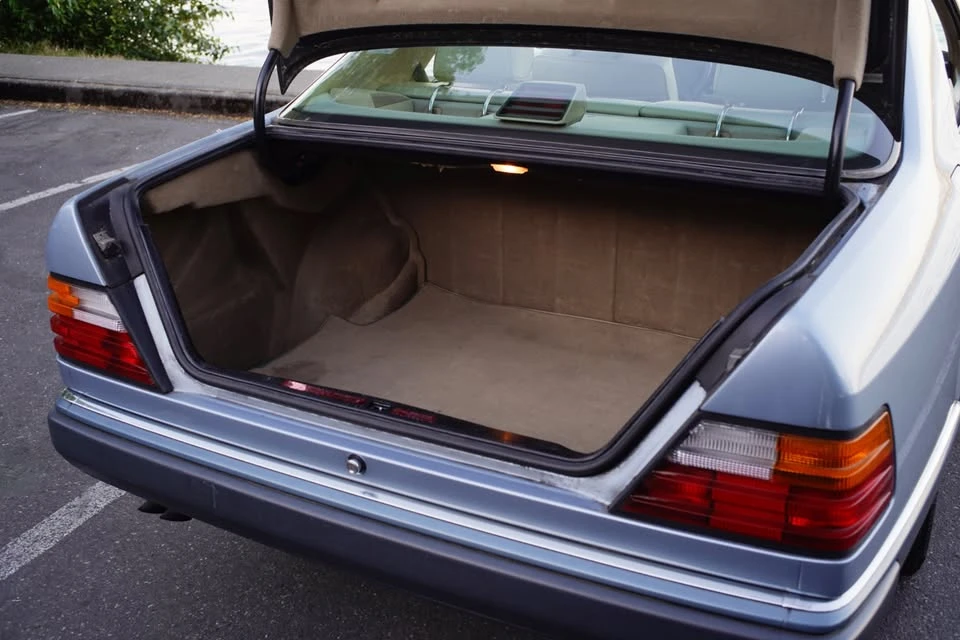 1991 Mercedes-Benz W124 E-Class - Image 19 of 20