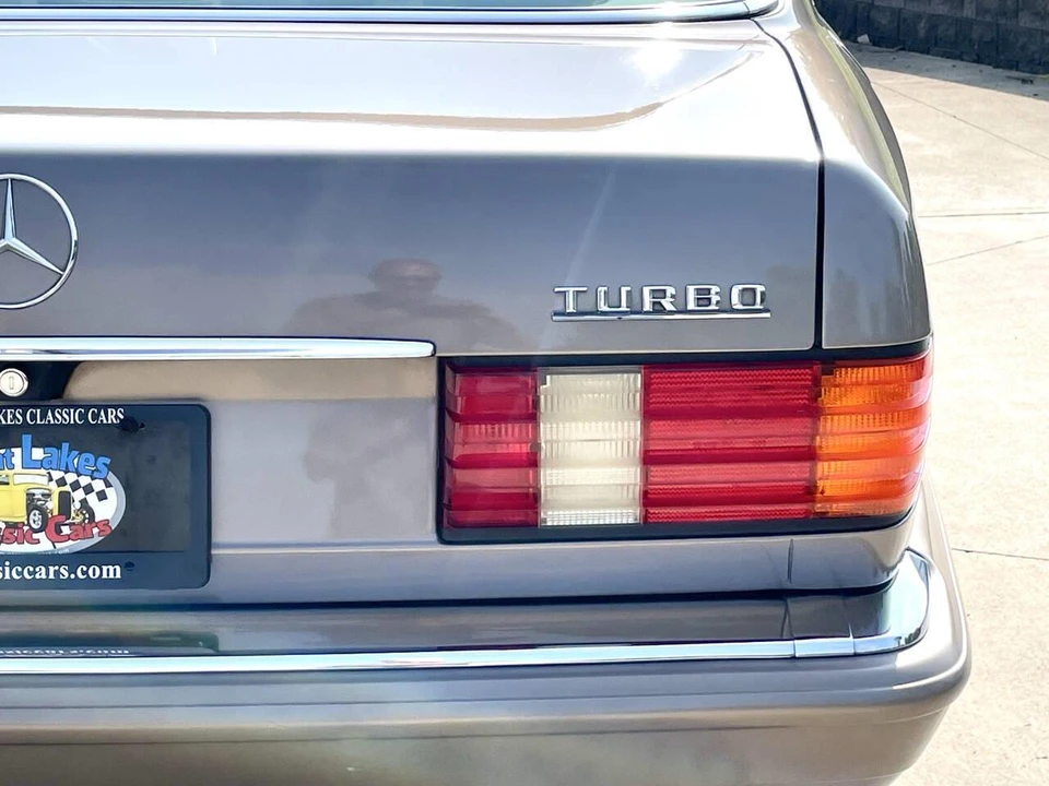 1991 Mercedes-Benz W124 E-Class - Image 12 of 31