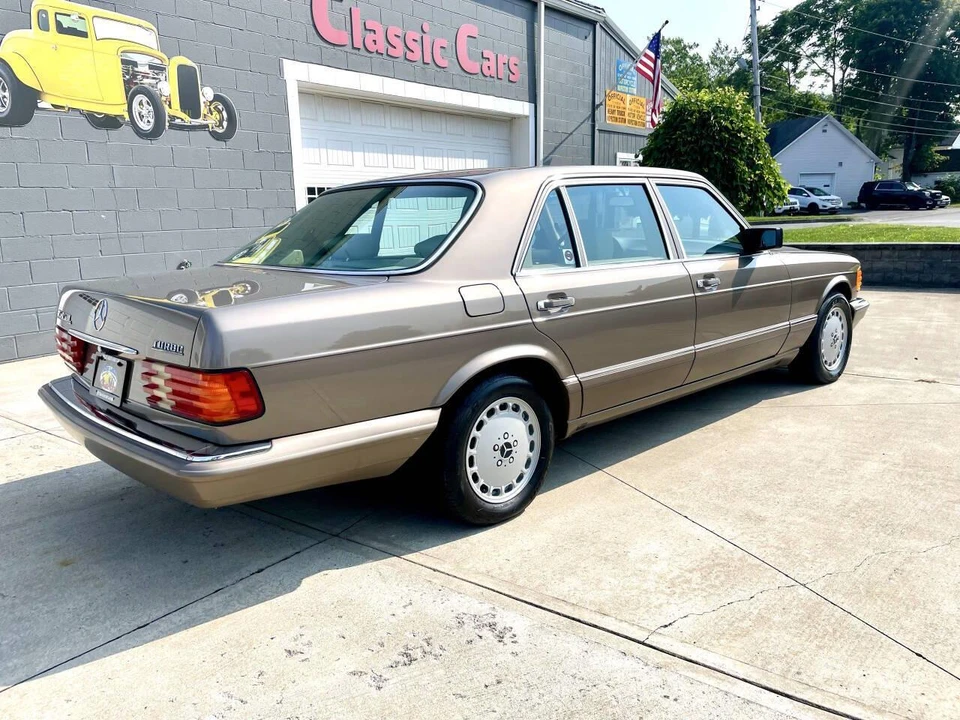 1991 Mercedes-Benz W124 E-Class - Image 10 of 31
